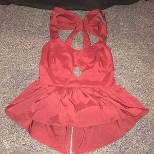 Open back zip bow going out top